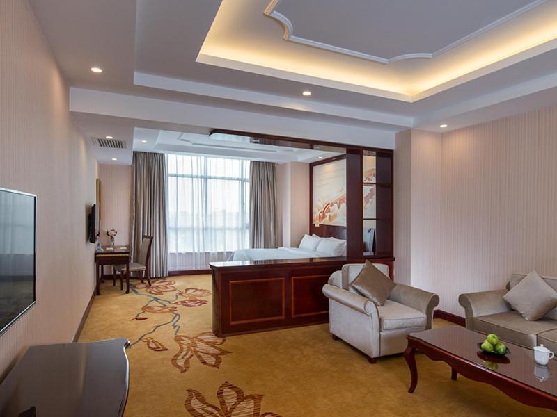 Vienna Hotel Dongguan Shi Exterior photo